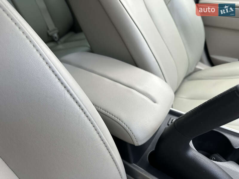 Внедорожник / Кроссовер Mazda CX-7 2011 в Луцке