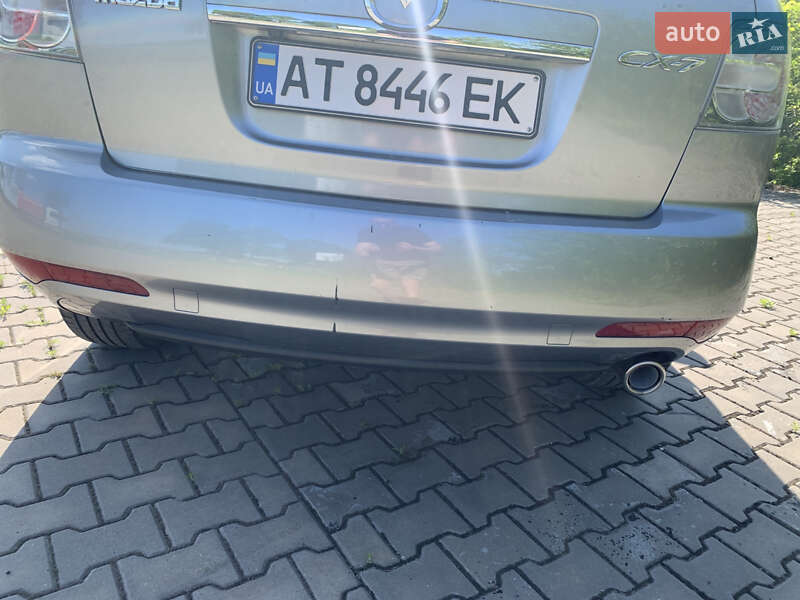 Позашляховик / Кросовер Mazda CX-7 2011 в Чернівцях