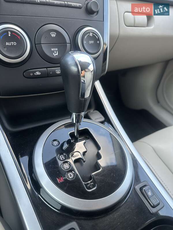 Внедорожник / Кроссовер Mazda CX-7 2010 в Белогородке