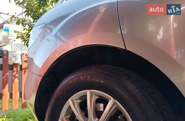 Внедорожник / Кроссовер Mazda CX-7 2009 в 