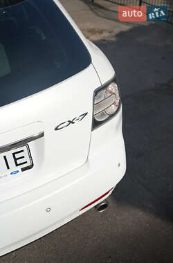 Внедорожник / Кроссовер Mazda CX-7 2011 в 