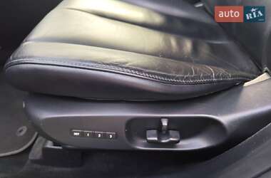 Позашляховик / Кросовер Mazda CX-7 2010 в 