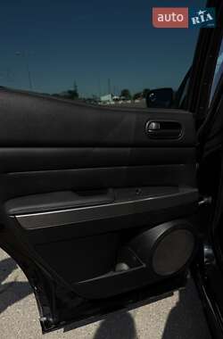Позашляховик / Кросовер Mazda CX-7 2011 в 