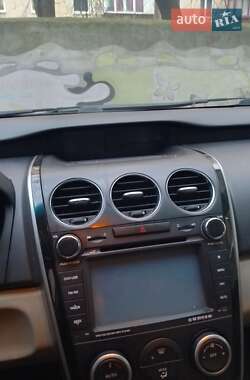 Позашляховик / Кросовер Mazda CX-7 2011 в 