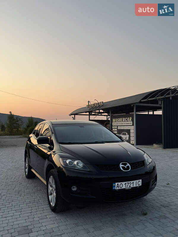 Позашляховик / Кросовер Mazda CX-7 2006 в 