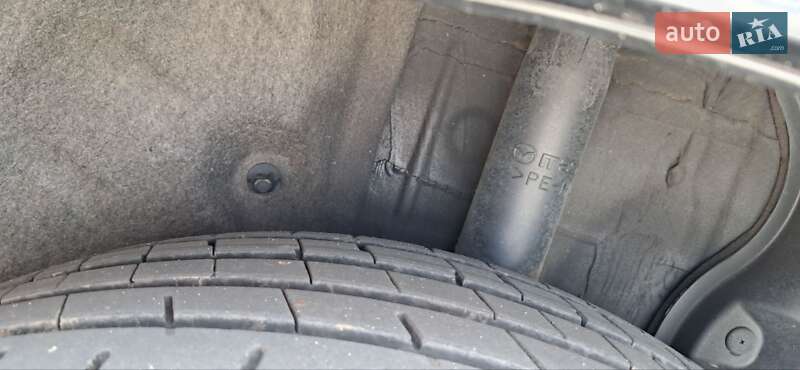 Позашляховик / Кросовер Mazda CX-7 2012 в Нововолинську