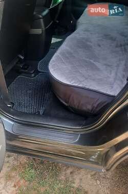 Позашляховик / Кросовер Mazda CX-7 2011 в 