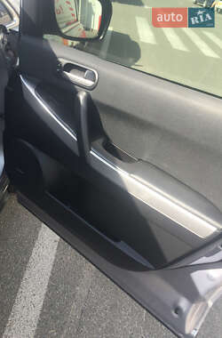 Внедорожник / Кроссовер Mazda CX-7 2009 в 