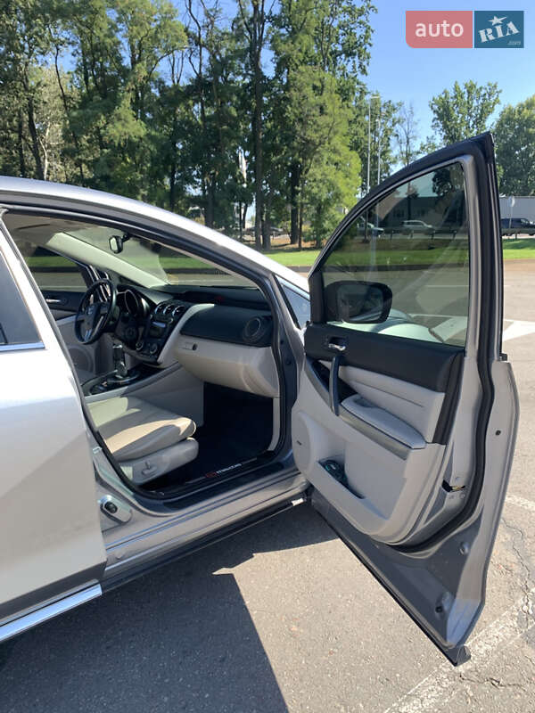 Позашляховик / Кросовер Mazda CX-7 2011 в Києві