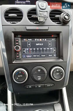 Внедорожник / Кроссовер Mazda CX-7 2011 в 