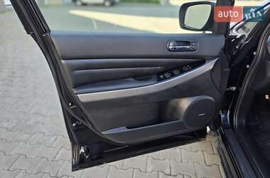 Позашляховик / Кросовер Mazda CX-7 2009 в 