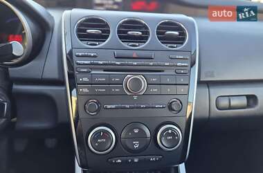 Позашляховик / Кросовер Mazda CX-7 2009 в 