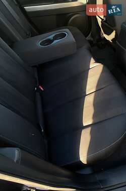 Позашляховик / Кросовер Mazda CX-7 2011 в 