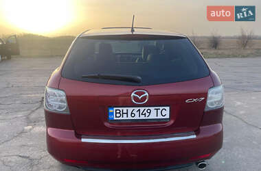 Позашляховик / Кросовер Mazda CX-7 2011 в 