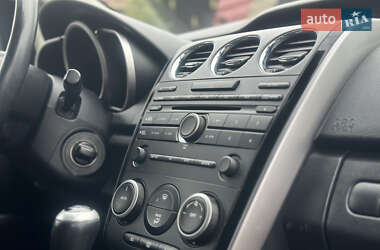 Позашляховик / Кросовер Mazda CX-7 2009 в 