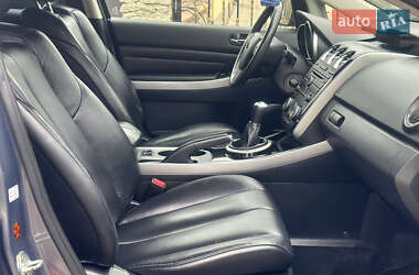 Позашляховик / Кросовер Mazda CX-7 2009 в 