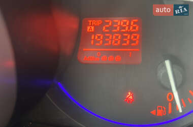 Позашляховик / Кросовер Mazda CX-7 2009 в 