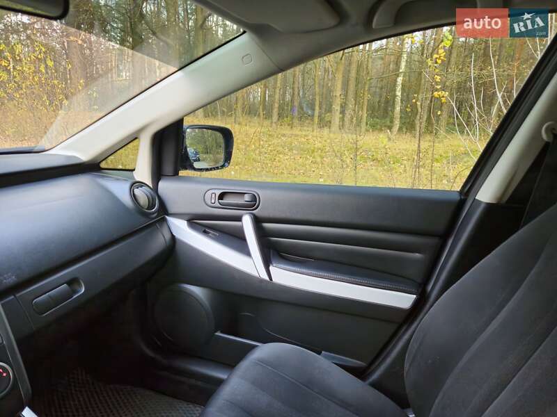 Позашляховик / Кросовер Mazda CX-7 2012 в Полонному
