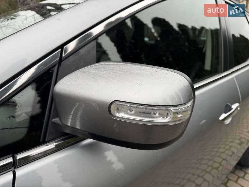 Позашляховик / Кросовер Mazda CX-7 2009 в Луцьку