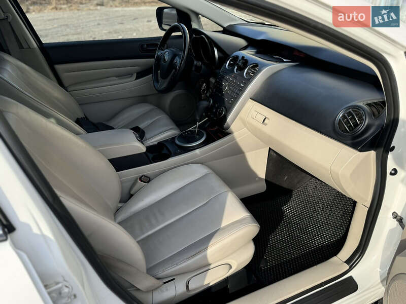 Внедорожник / Кроссовер Mazda CX-7 2010 в Хотине