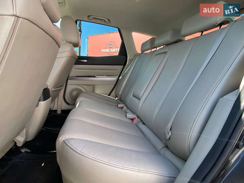 Позашляховик / Кросовер Mazda CX-7 2012 в Рівному