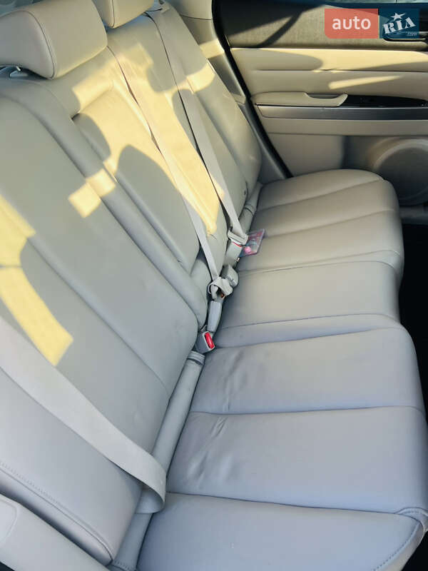 Внедорожник / Кроссовер Mazda CX-7 2011 в Луцке