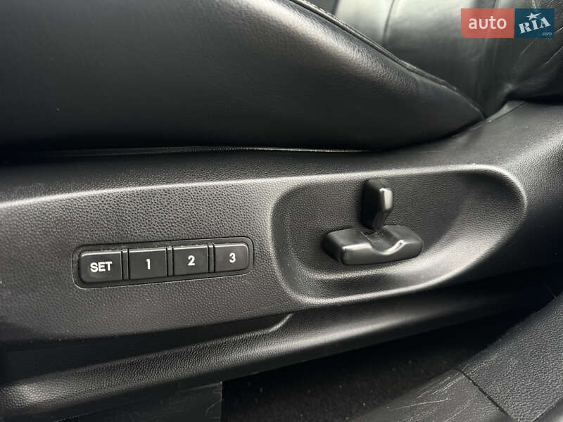 Внедорожник / Кроссовер Mazda CX-7 2010 в Львове