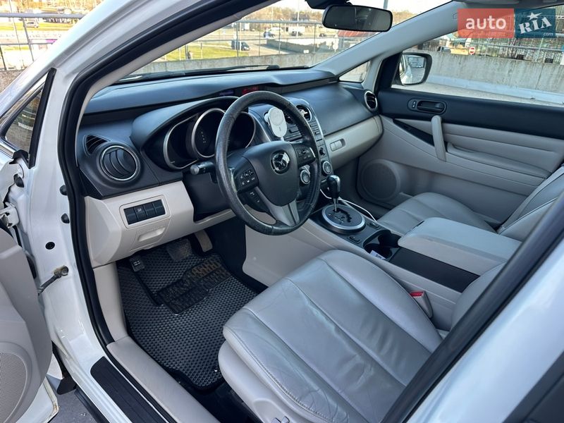 Позашляховик / Кросовер Mazda CX-7 2010 в Києві