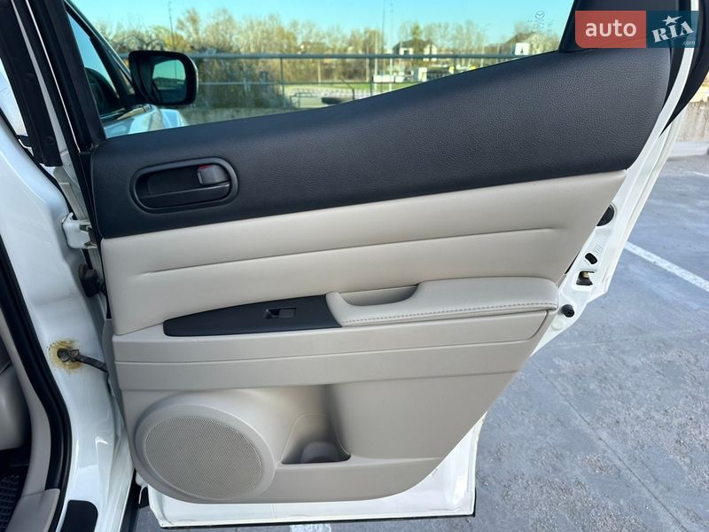 Позашляховик / Кросовер Mazda CX-7 2010 в Києві