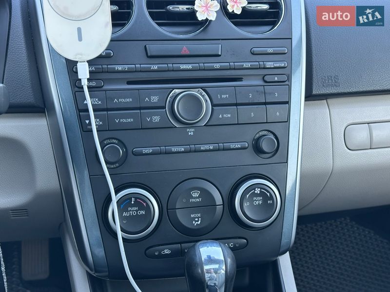 Позашляховик / Кросовер Mazda CX-7 2010 в Києві