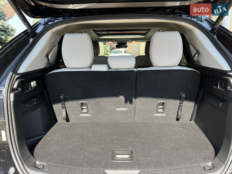 Позашляховик / Кросовер Mazda CX-90 2023 в Чернівцях