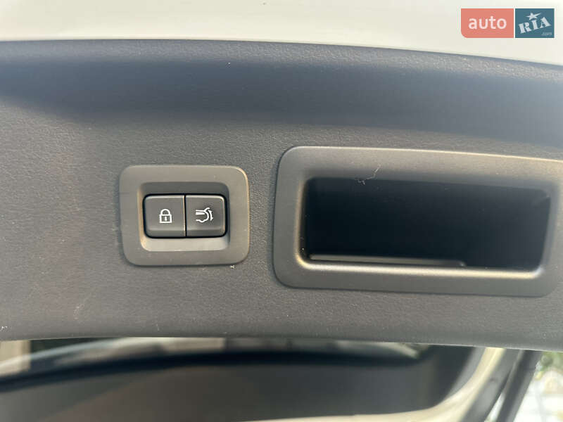 Позашляховик / Кросовер Mazda CX-90 2023 в Дніпрі
