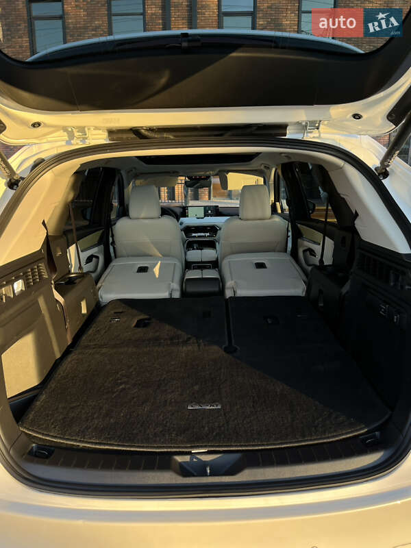 Внедорожник / Кроссовер Mazda CX-90 2023 в Виннице фото 34 Внедорожник / Кроссовер Mazda CX-90 2023 в Виннице