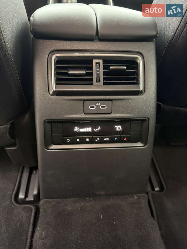 Внедорожник / Кроссовер Mazda CX-90 2023 в Киеве фото 17 Внедорожник / Кроссовер Mazda CX-90 2023 в Киеве