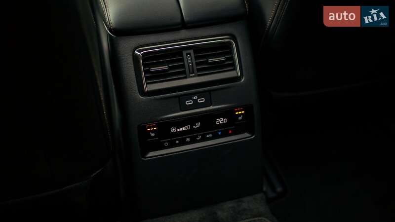 Внедорожник / Кроссовер Mazda CX-90 2023 в Черновцах