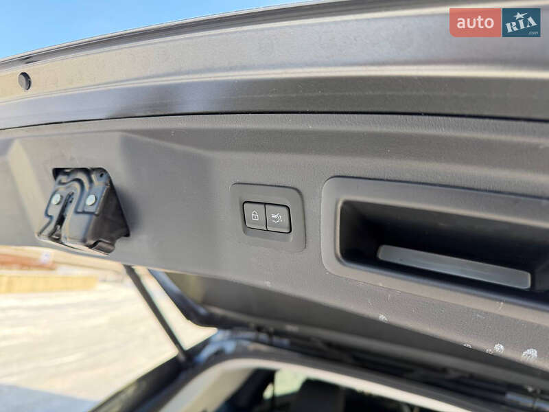 Внедорожник / Кроссовер Mazda CX-90 2023 в Запорожье фото 13 Внедорожник / Кроссовер Mazda CX-90 2023 в Запорожье