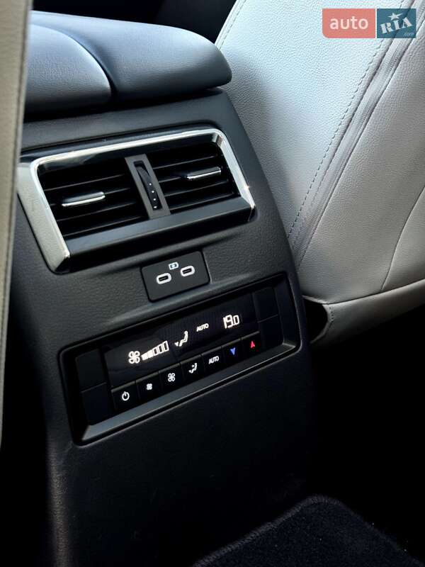 Внедорожник / Кроссовер Mazda CX-90 2024 в Ровно