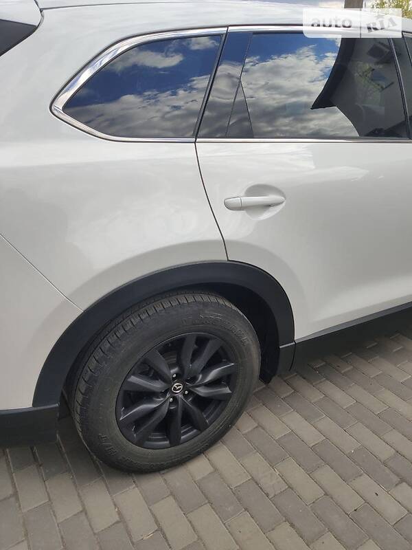 Внедорожник / Кроссовер Mazda CX-9 2016 в Киеве
