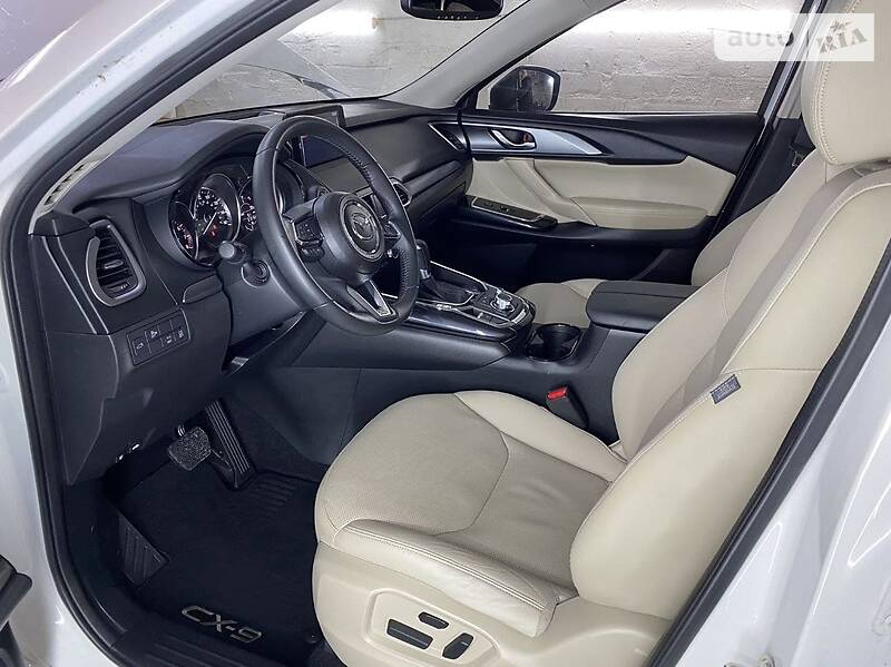 Внедорожник / Кроссовер Mazda CX-9 2016 в Киеве