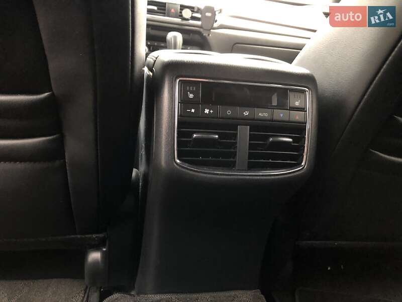 Внедорожник / Кроссовер Mazda CX-9 2018 в Киеве