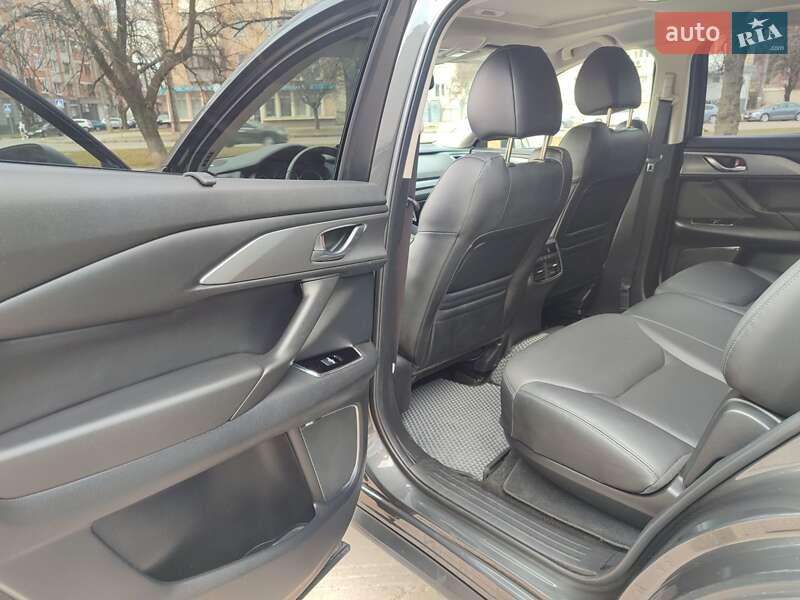 Внедорожник / Кроссовер Mazda CX-9 2018 в Полтаве
