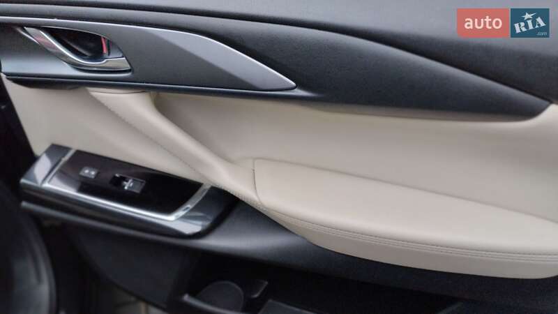 Внедорожник / Кроссовер Mazda CX-9 2019 в Ровно
