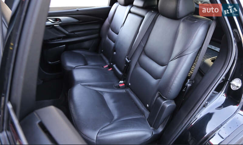 Внедорожник / Кроссовер Mazda CX-9 2018 в Киеве