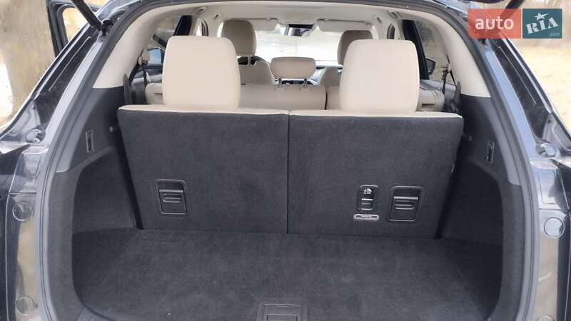 Внедорожник / Кроссовер Mazda CX-9 2019 в Ровно