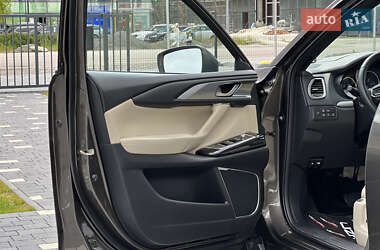 Позашляховик / Кросовер Mazda CX-9 2016 в 