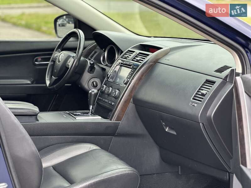 Внедорожник / Кроссовер Mazda CX-9 2011 в Киеве