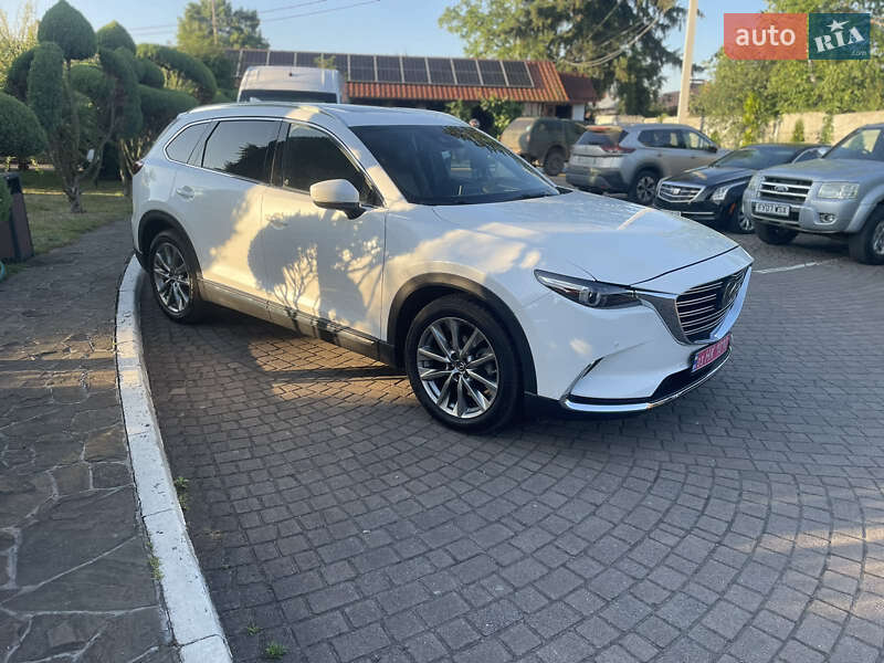 Позашляховик / Кросовер Mazda CX-9 2017 в 