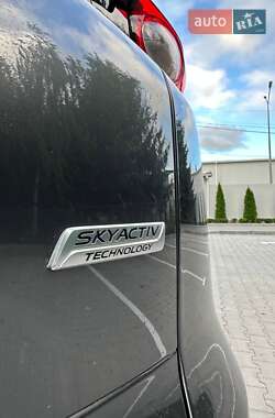 Позашляховик / Кросовер Mazda CX-9 2016 в 
