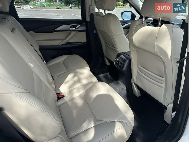 Позашляховик / Кросовер Mazda CX-9 2016 в Києві