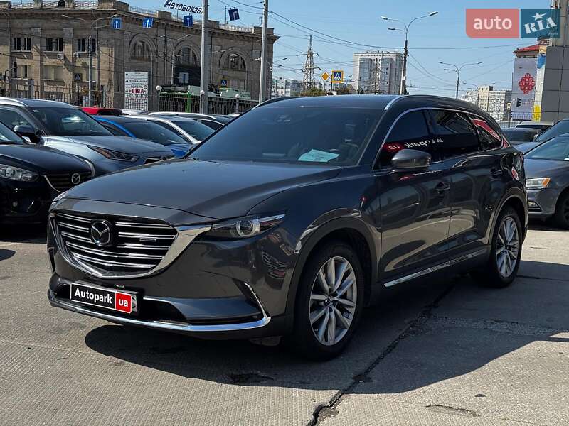 Позашляховик / Кросовер Mazda CX-9 2016 в 